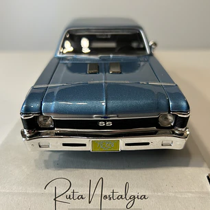 Chevrolet Nova SS 1970 — Maisto Special Edition 1:24 | Azul Claro | El 