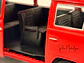 Furgón a escala Volkswagen Kombi T2 Bus 1972 | 1:24 Welly – MODELO CON ESPEJO REPARADO - Miniatura 2