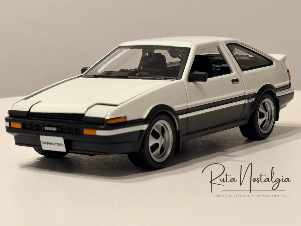 Auto Toyota Sprinter Trueno AE86 Blanco Negro Maisto 1:24 | CAJA DE CARTÓN CON DETALLES 4