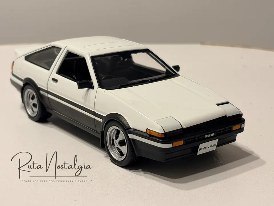 Auto Toyota Sprinter Trueno AE86 Blanco Negro Maisto 1:24 | CAJA DE CARTÓN CON DETALLES 9