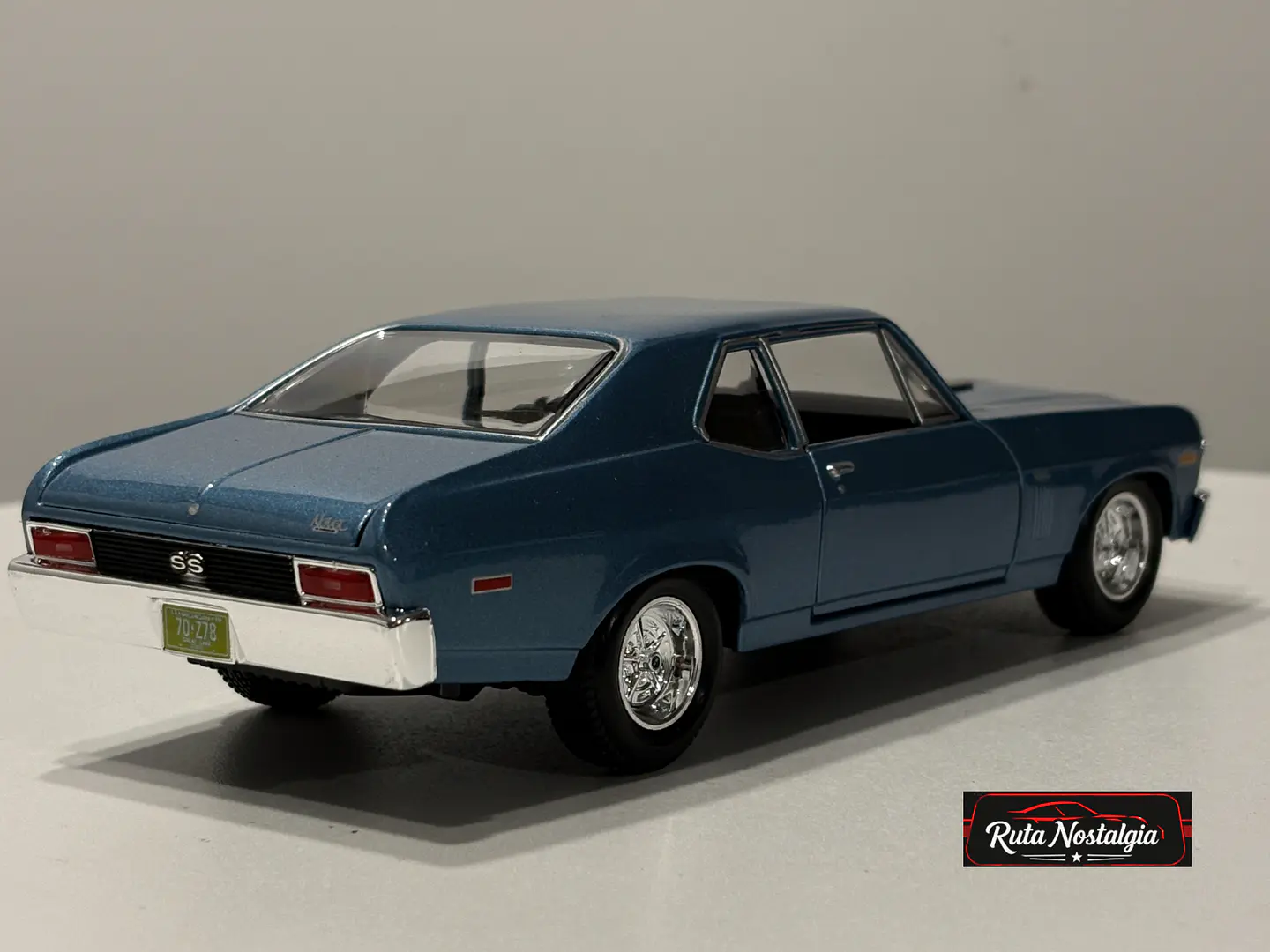 Auto Chevrolet Nova SS 1970 | Maisto Escala 1:24 9