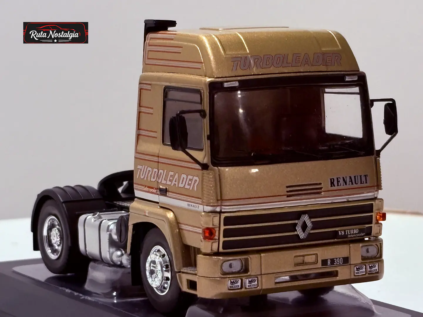 Renault R390 Turboleader 1987 IXO Models 1:43  3