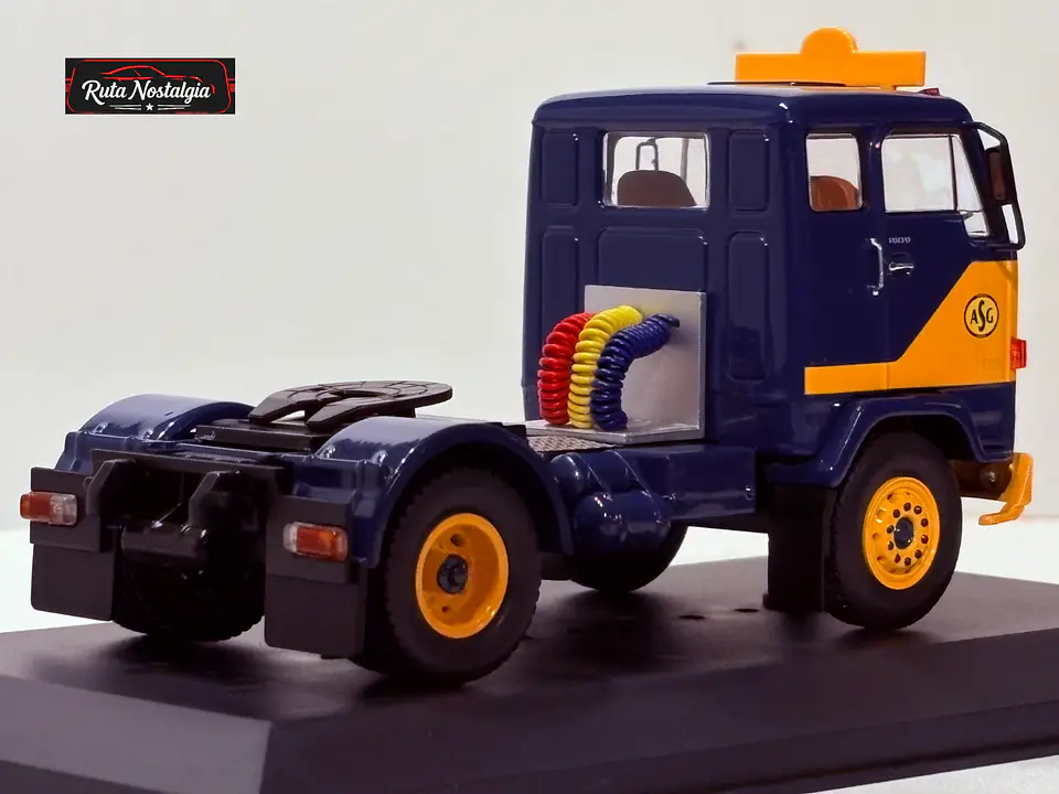 Volvo F88 ASG 1971 IXO Models TR034 1:43 | System 8 5