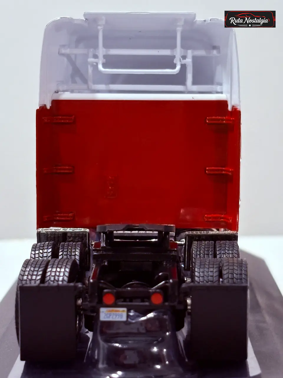 Camión GMC General SBFA 1988 | IXO Escala 1:43 6
