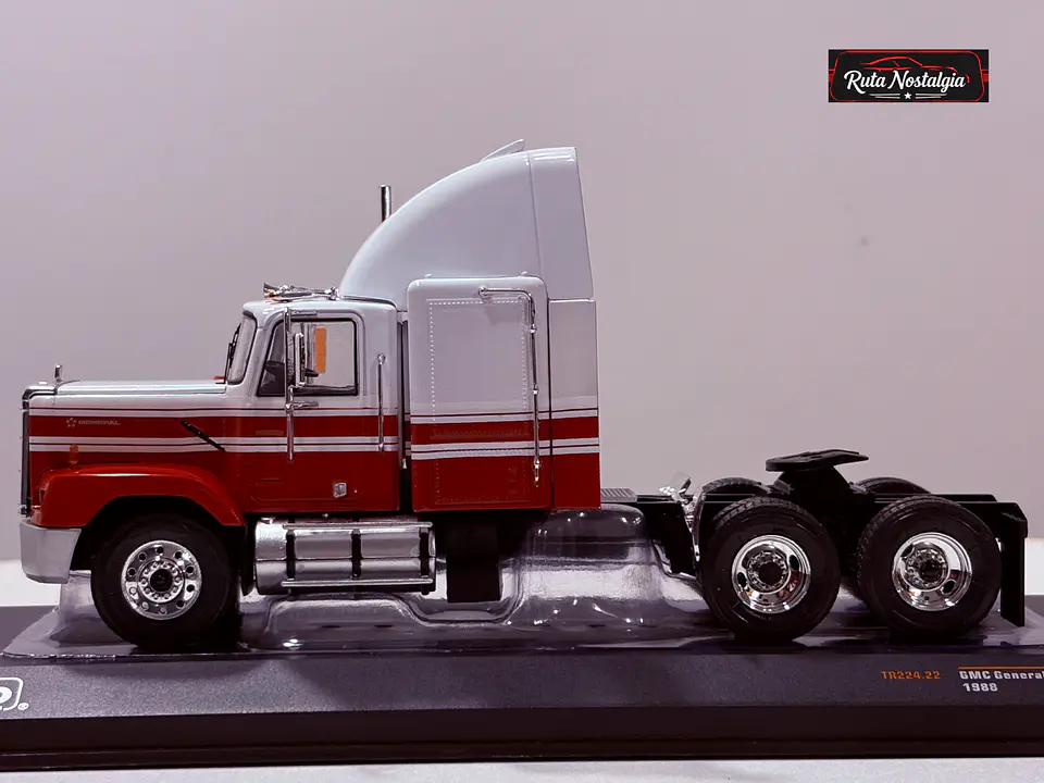 Camión GMC General SBFA 1988 | IXO Escala 1:43 4