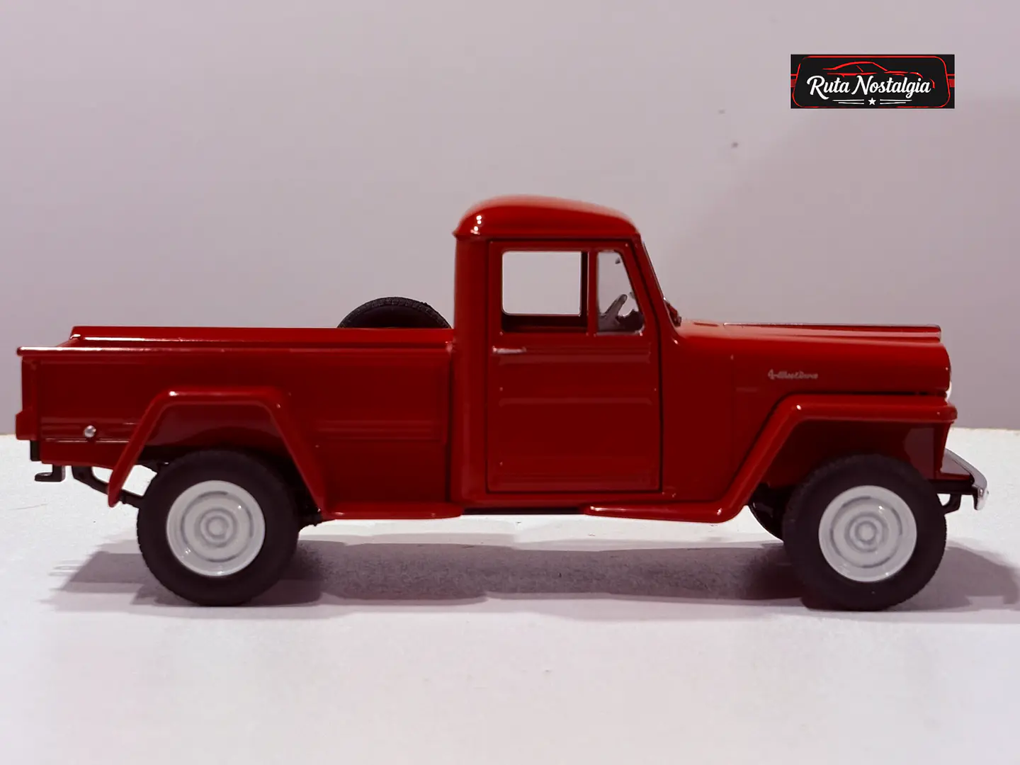Jeep Willys Pickup 1947 Welly 1:24 Rojo | 4x4 Clasico 8