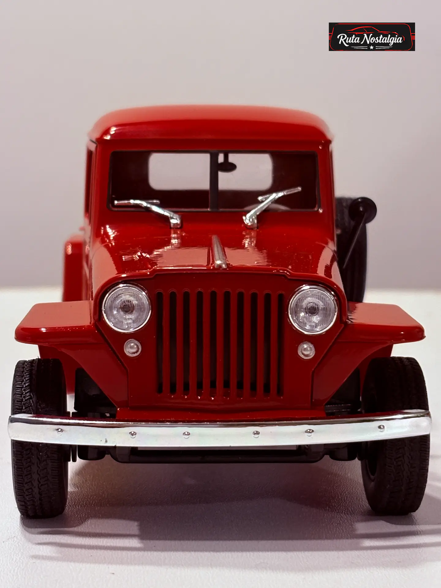 Jeep Willys Pickup 1947 Welly 1:24 Rojo | 4x4 Clasico 3