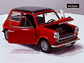Mini Cooper 1300 1974 Welly 1:24  | Ícono británico en Chile - Miniatura 2