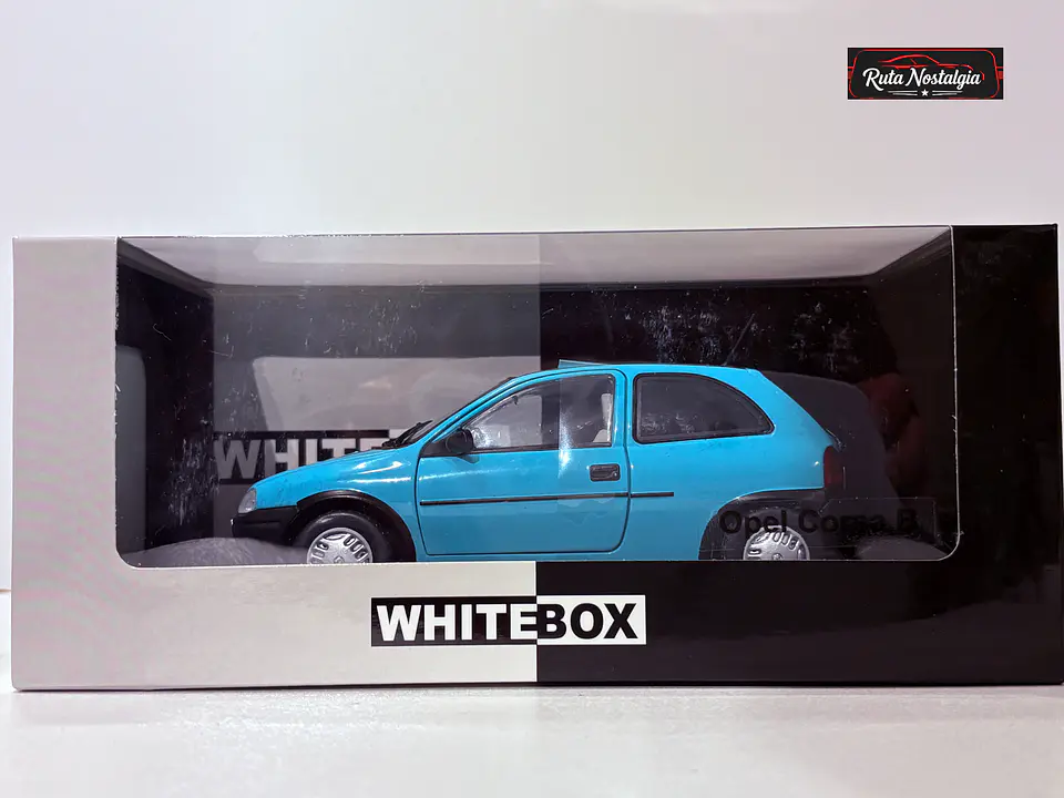 Opel Corsa B 1993 WhiteBox 1:24 | El auto de los 90's en Chile 10