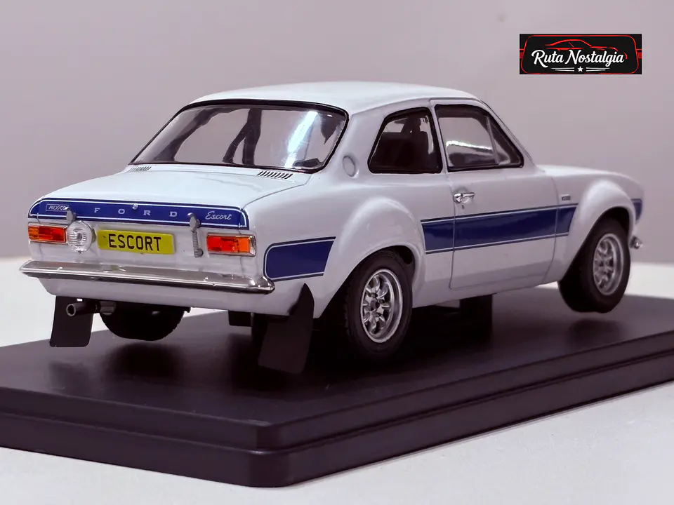 Ford Escort MK I RS 2000 1973 WhiteBox 1:24  6
