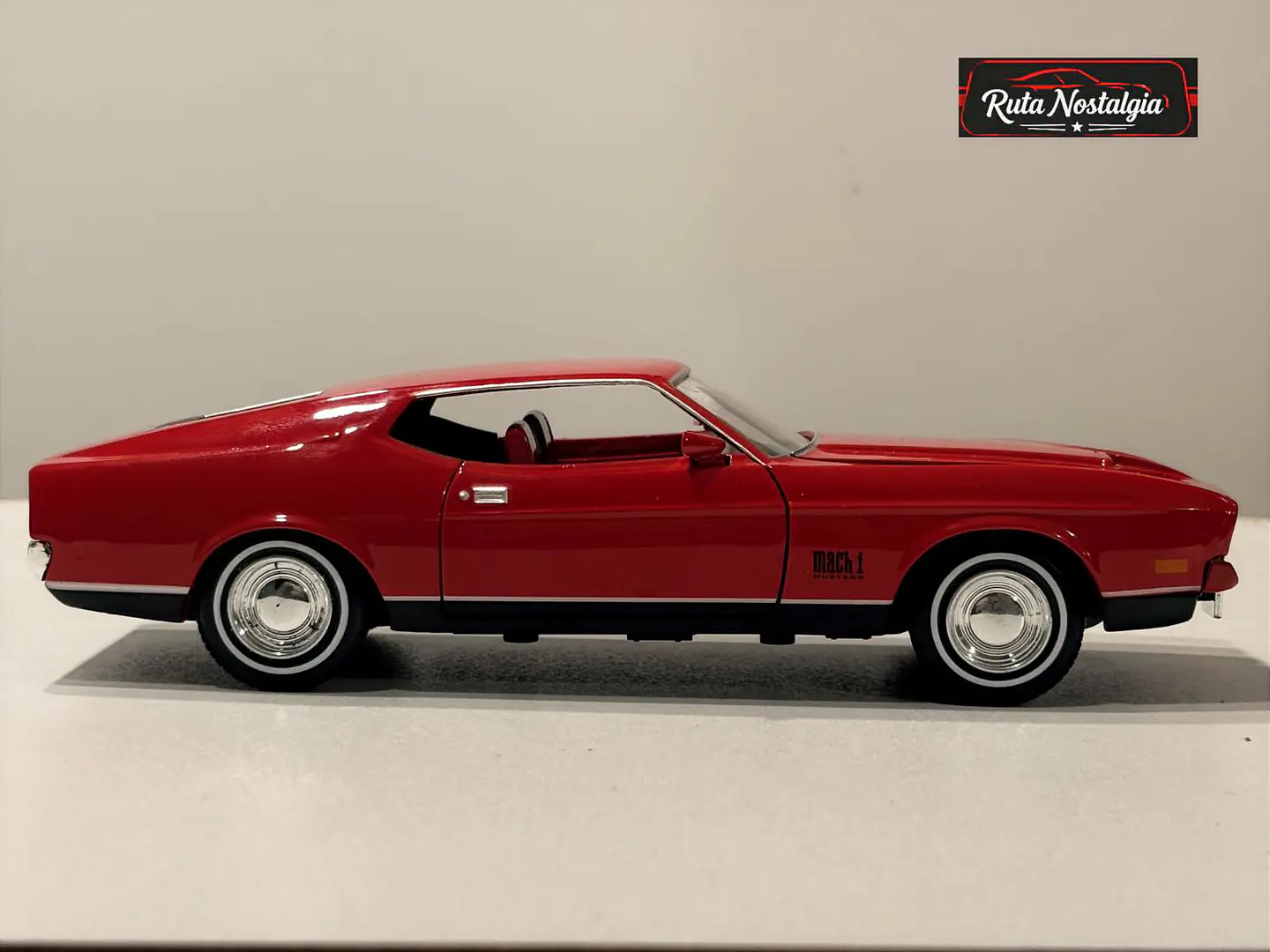 Ford Mustang Mach 1 1971 Motormax 1:24 | James Bond 007 11