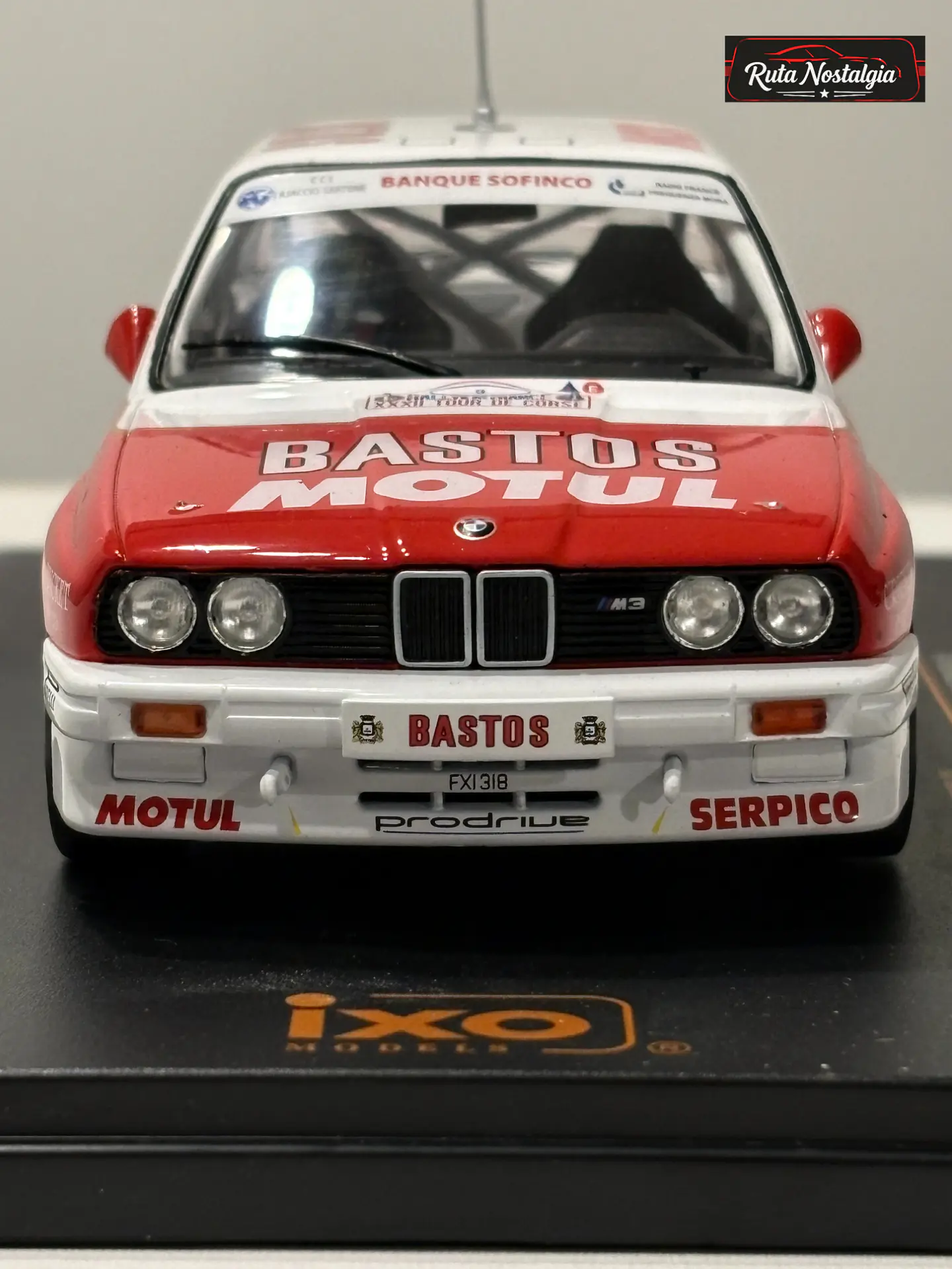 BMW M3 E30 No.9 Bastos Tour de Corse 1988 IXO 1:24 2
