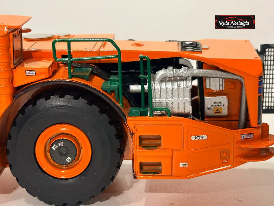 Cargador híbrido Scooptram KOMATSU WX22H 1:50 – Minería subterránea | Modelo con detalles 9