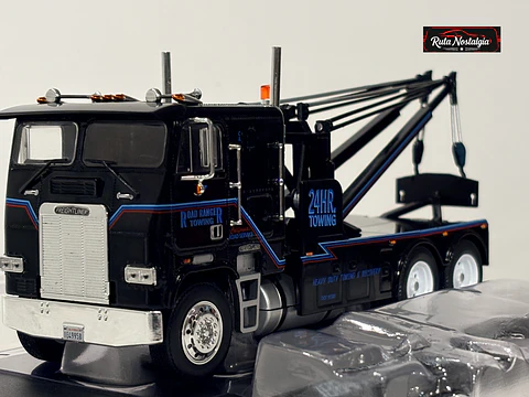 Freightliner FLA 9664 Terminator 2 "Judgment Day” (1991)– Greenlight 1:43 - ACCESORIO REPARADO