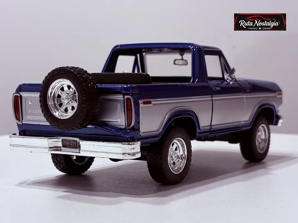 Ford Bronco Ranger XLT 1978 (Open Top) — Motormax 