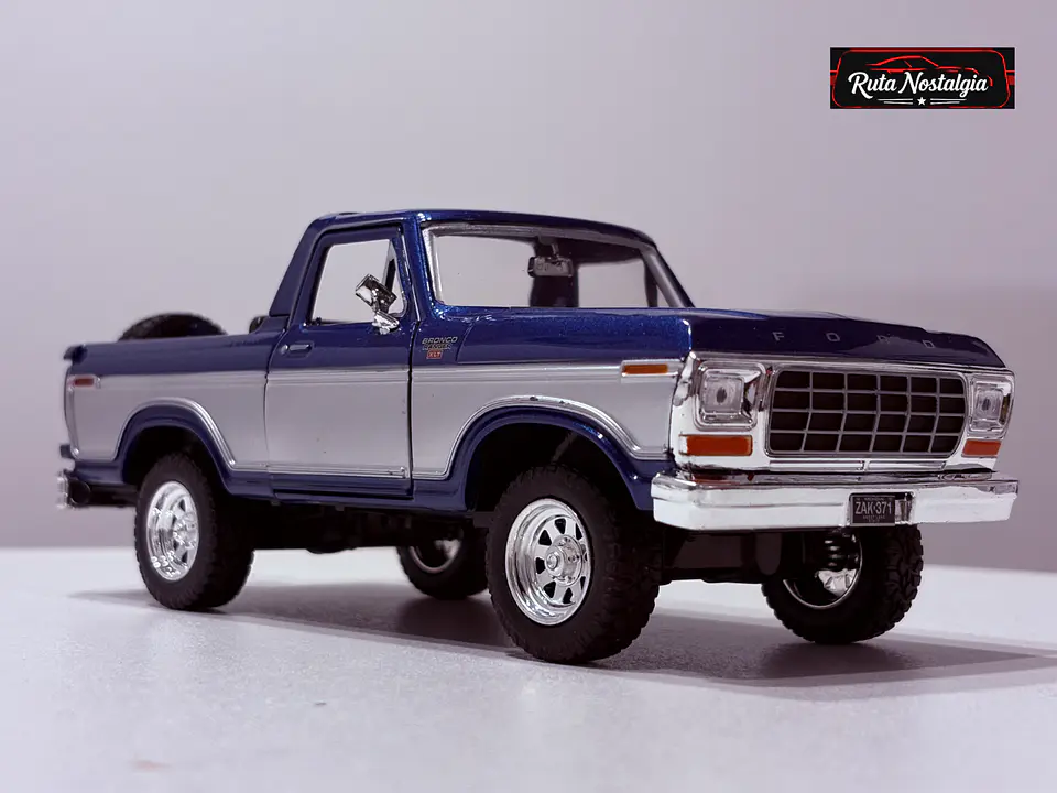 Ford Bronco Ranger XLT 1978 (Open Top) — Motormax 