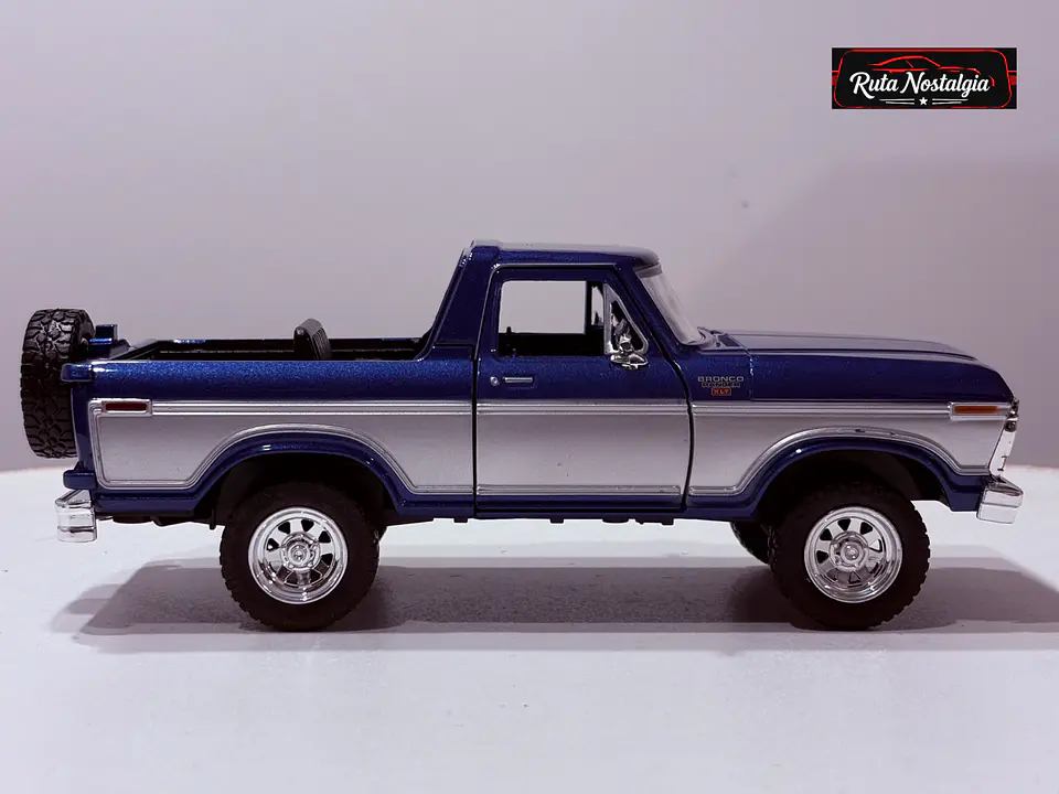 Ford Bronco Ranger XLT 1978 (Open Top) — Motormax 