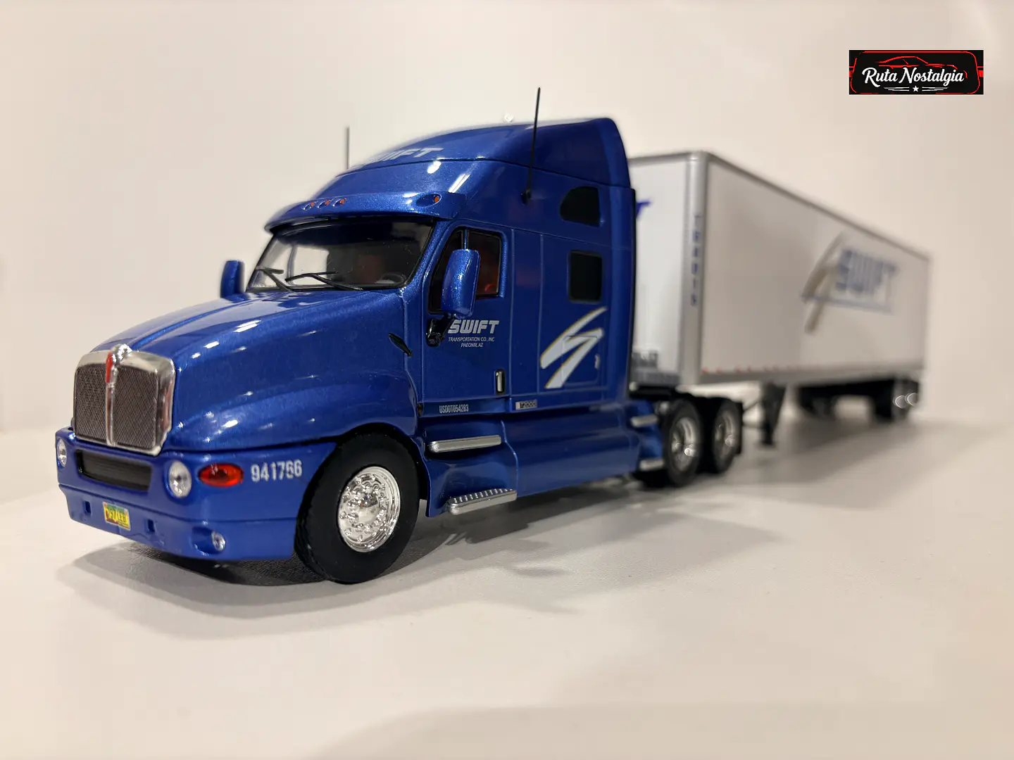 Camión Kenworth T2000 SWIFT | Altaya Escala 1:43 12