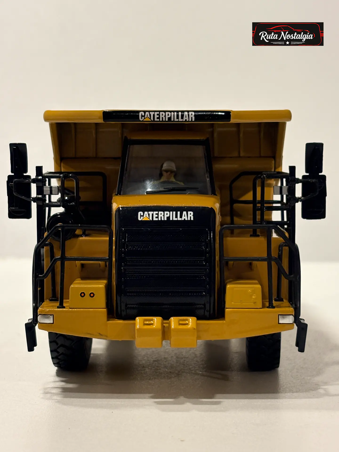Equipo Minero de Obra CAT 770 | Diecast Masters 1:50 4