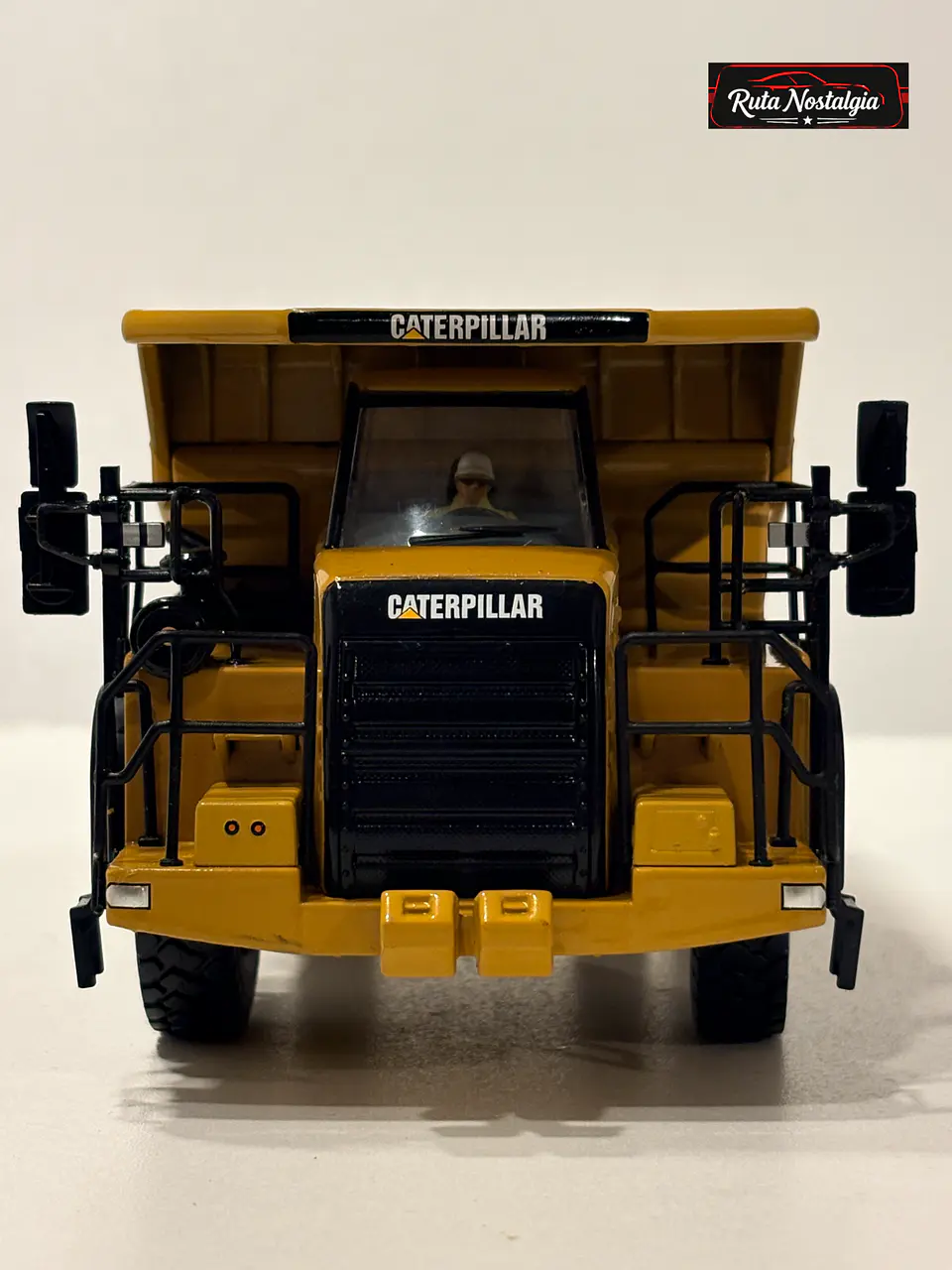 Equipo Minero de Obra CAT 770 | Diecast Masters 1:50 4