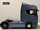 Camión a escala Scania R-Series Topline 2019 | 1:18 Premium ClassiXXs by IXO | Tractocamión Scania R500 de colección - Miniatura 12