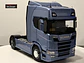 Camión a escala Scania R-Series Topline 2019 | 1:18 Premium ClassiXXs by IXO | Tractocamión Scania R500 de colección - Miniatura 13