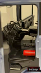Camión a escala Scania R-Series Topline 2019 | 1:18 Premium ClassiXXs by IXO | Tractocamión Scania R500 de colección - Miniatura 3