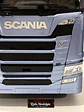 Camión a escala Scania R-Series Topline 2019 | 1:18 Premium ClassiXXs by IXO | Tractocamión Scania R500 de colección - Miniatura 5