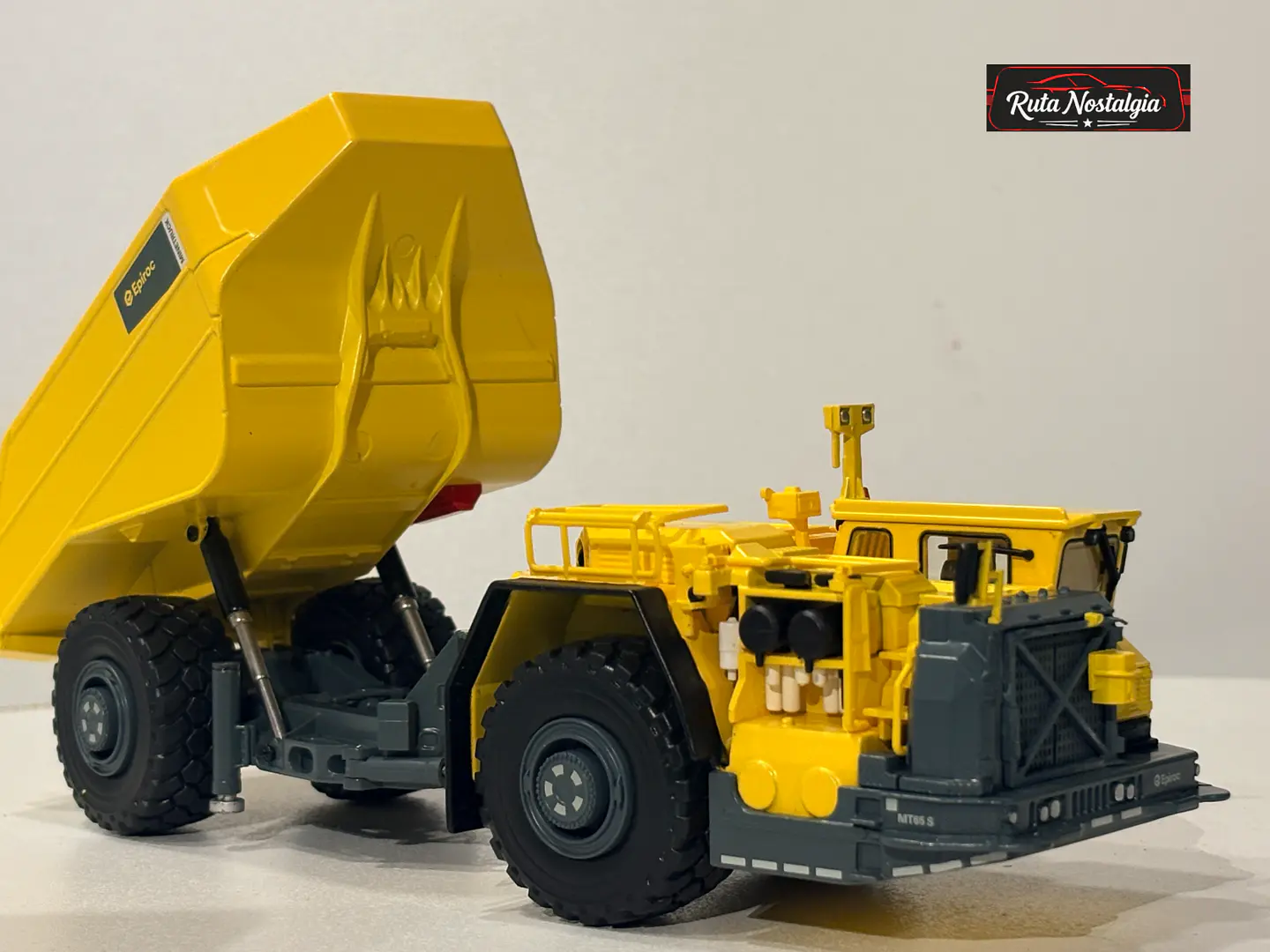 Equipo Minero Subterráneo Epiroc Minetruck MT65 S 1:50 3