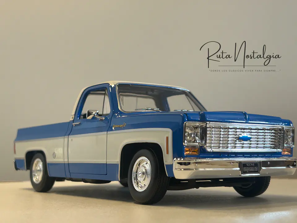 Camioneta a escala Chevrolet C10 Cheyenne Super 1974  – Maisto 1:18 Special Edition  15