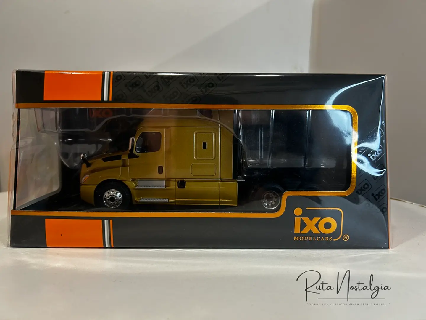 Camión Freightliner Cascadia (2018) | IXO 1:43 18