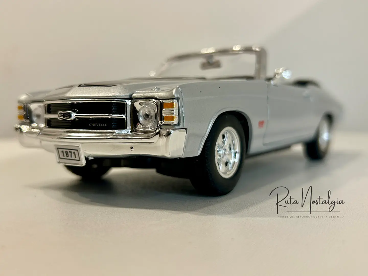 Auto Chevrolet Chevelle SS 454 Convertible 1971 | Welly 1:24 5