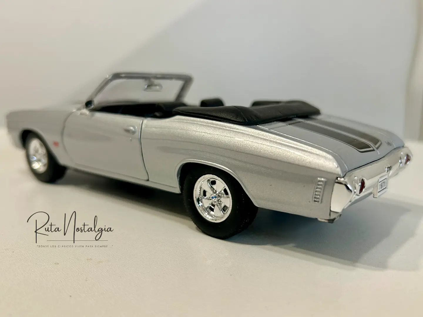 Auto Chevrolet Chevelle SS 454 Convertible 1971 | Welly 1:24 7