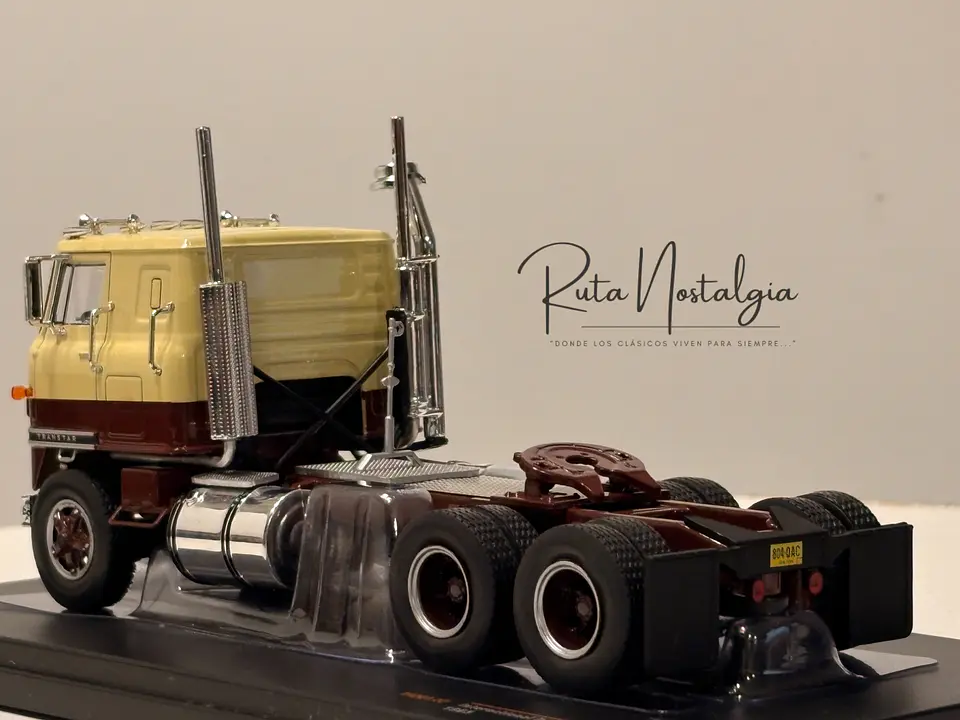 International Transtar COE (1976) | IXO Models 1:43 16