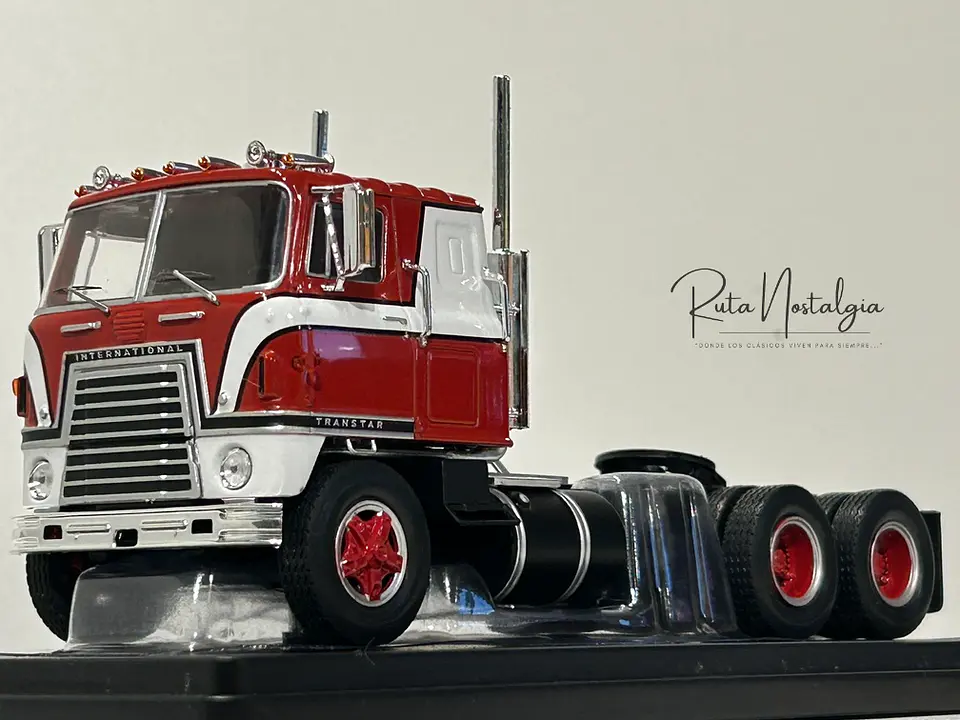 International Transtar COE (1976) | IXO Models 1:43 1