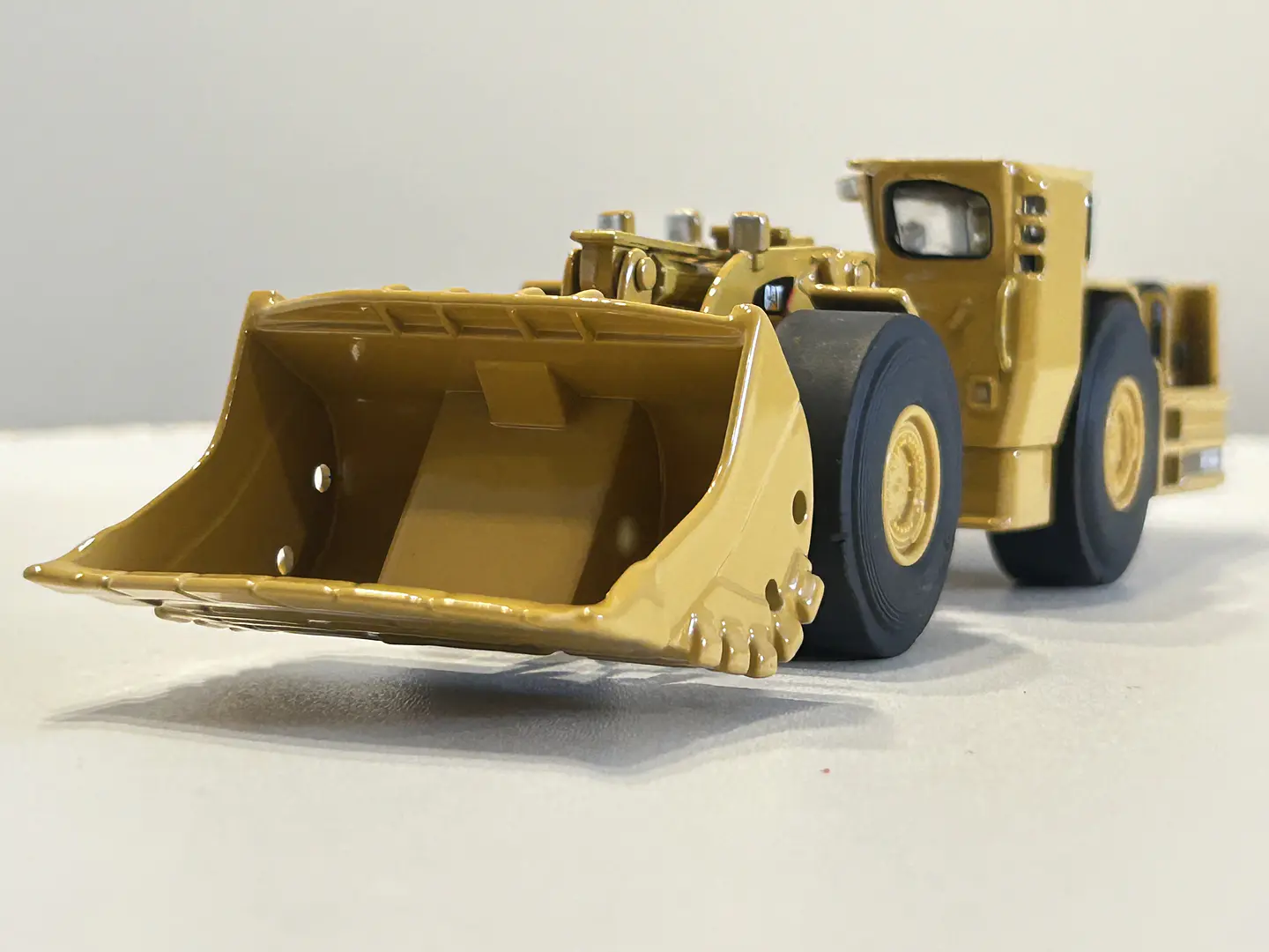 Equipo Minero Scooptram Cat R1700G | Diecast Masters 1:50 3