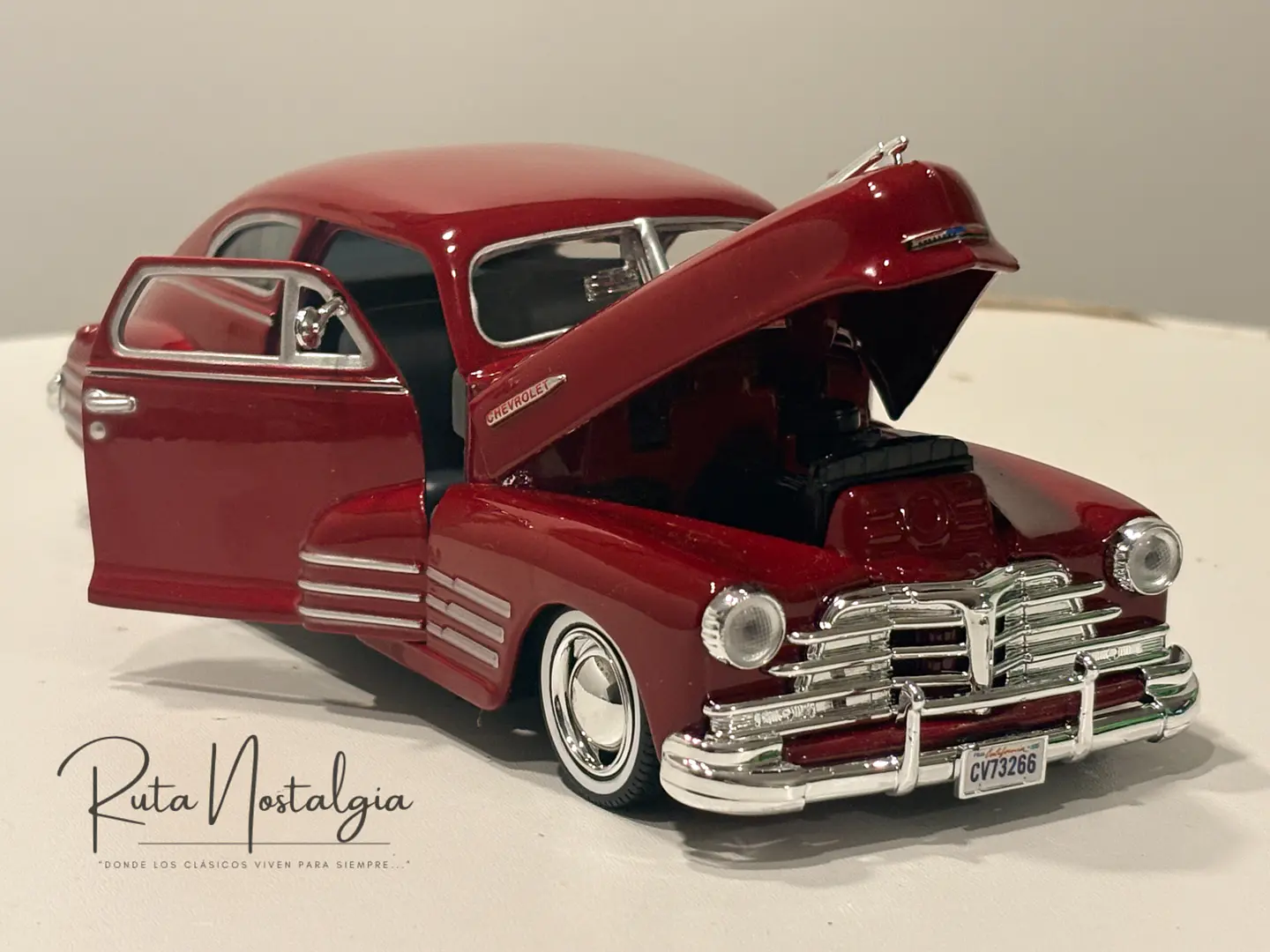 Auto Chevrolet Aerosedan Fleetline (1948) | Motormax 1:24 2