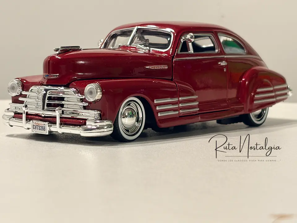 Auto Chevrolet Aerosedan Fleetline (1948) | Motormax 1:24 5