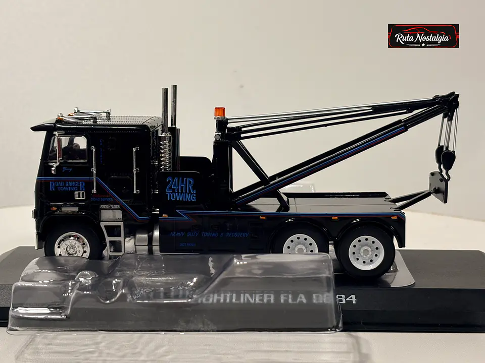 Camión Freightliner FLA 9664 Terminator 2 | Greenlight 1:43 3