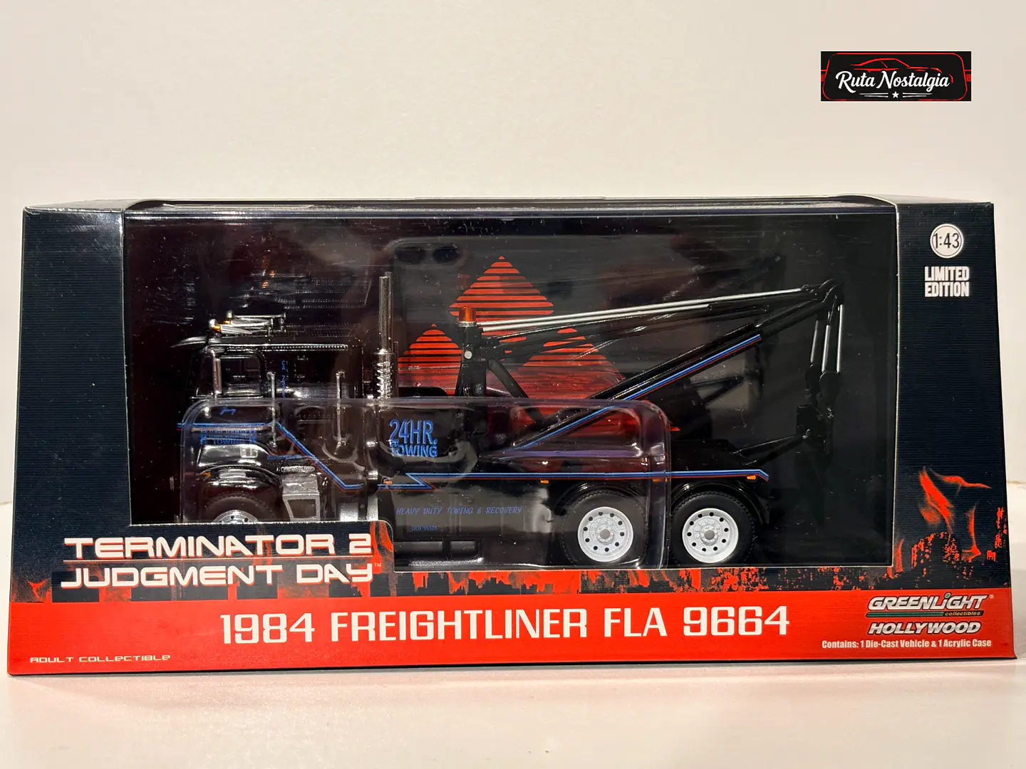 Camión Freightliner FLA 9664 Terminator 2 | Greenlight 1:43 8