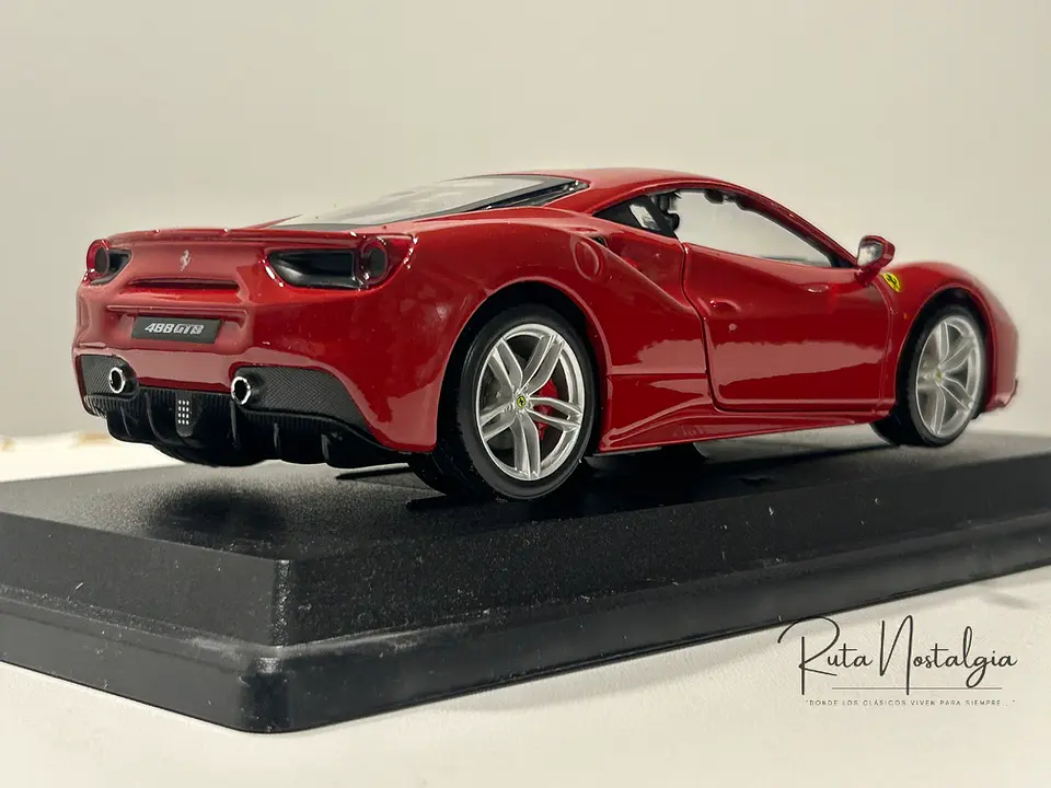 Auto Ferrari 488 GTB | Bburago 1:24 Coleccionable 8
