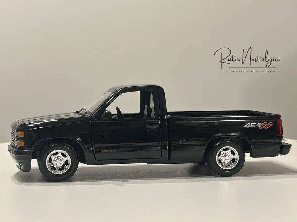 Camioneta Chevrolet 454 SS Pick-up (1993) | Maisto 1:24 6