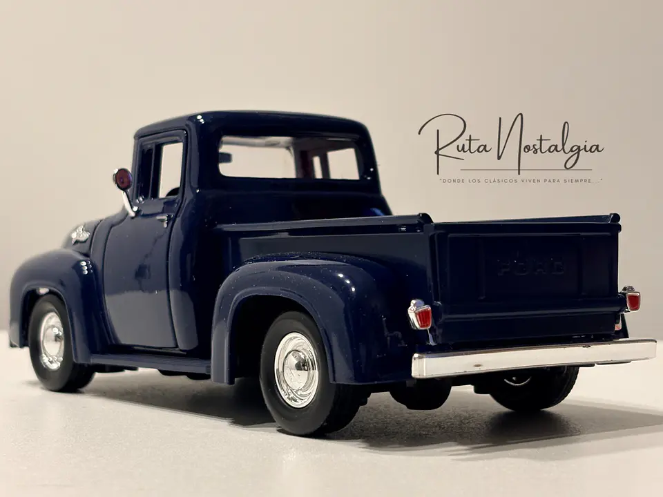 Camioneta Ford F-100 Pick Up (1956) | Motormax 1:24 7