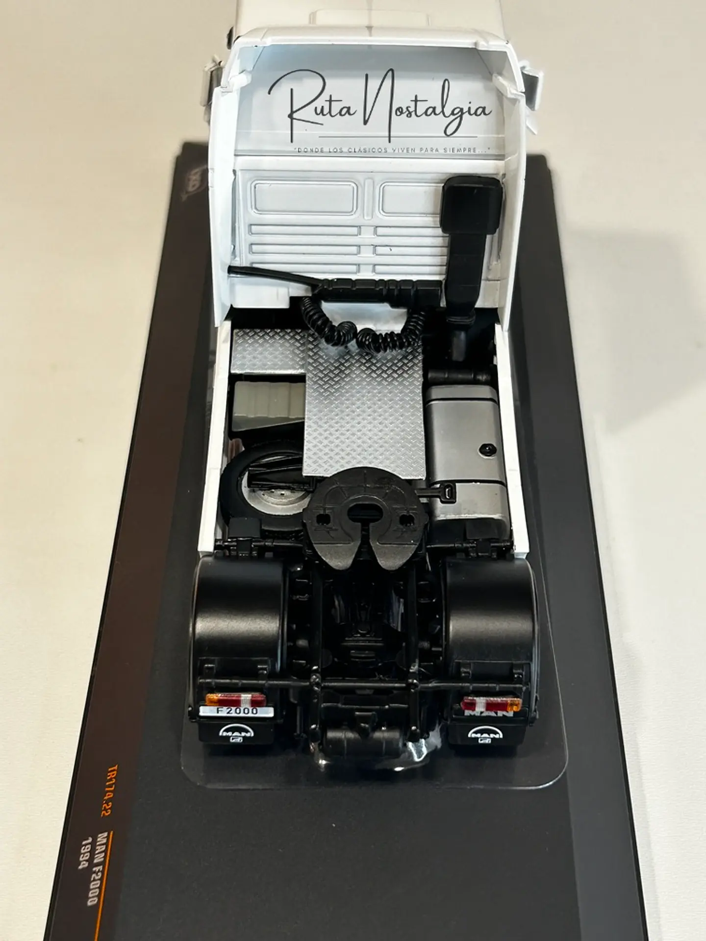 Camión MAN F2000 19.463 (1994) | IXO Escala 1:43 6