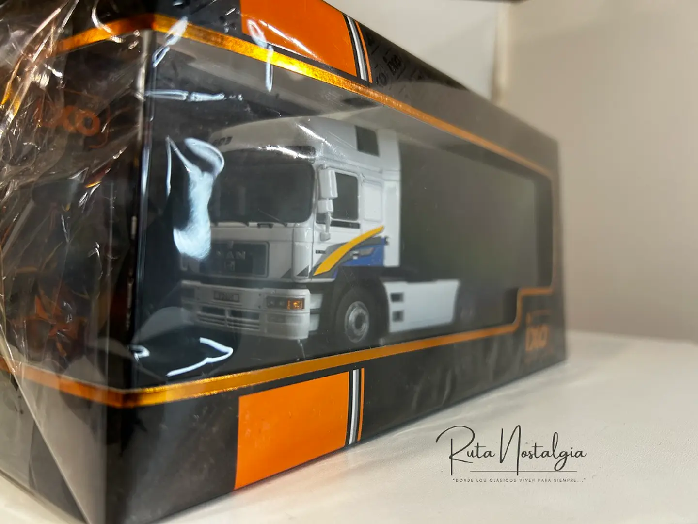 Camión MAN F2000 19.463 (1994) | IXO Escala 1:43 9