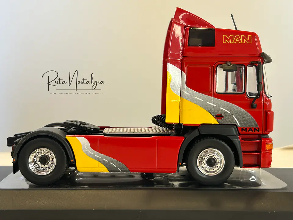Camión MAN F2000 19.463 (1994) | IXO Escala 1:43 13