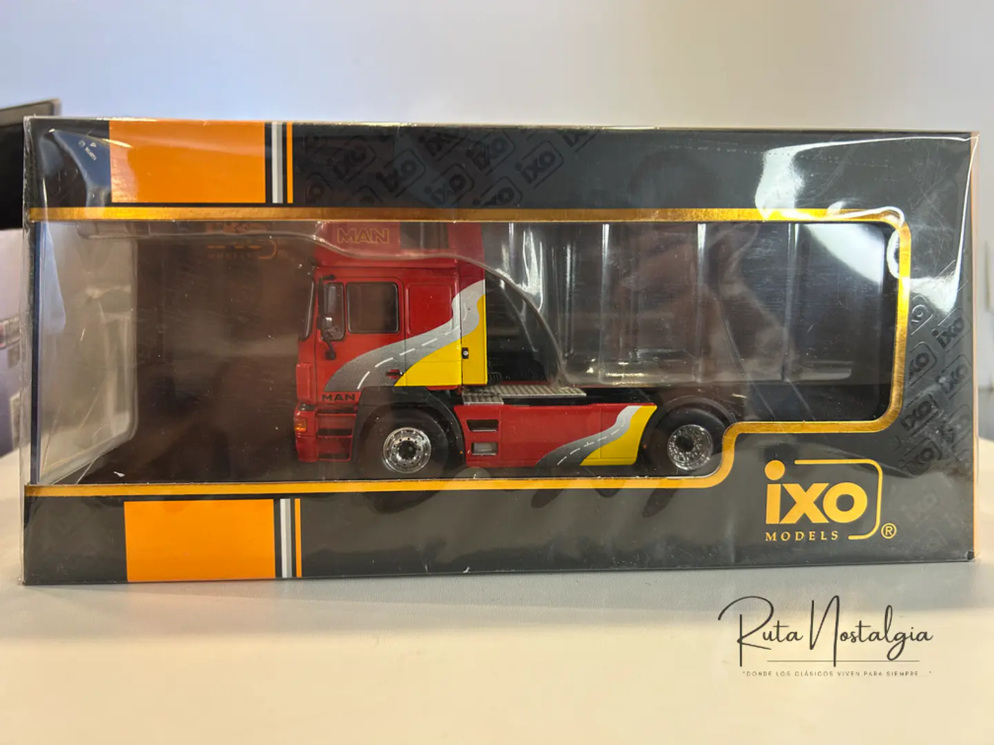Camión MAN F2000 19.463 (1994) | IXO Escala 1:43 18
