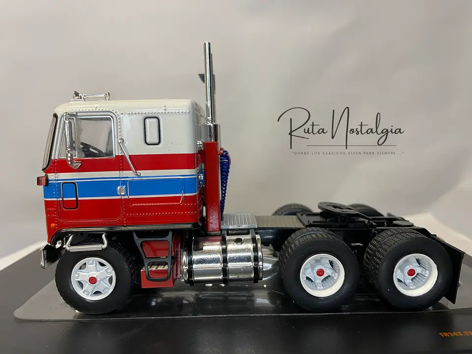 Camión GMC Astro 95 (1970) | IXO 1:43 Coleccionable 8