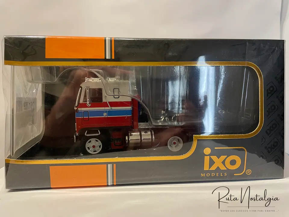 Camión GMC Astro 95 (1970) | IXO 1:43 Coleccionable 9
