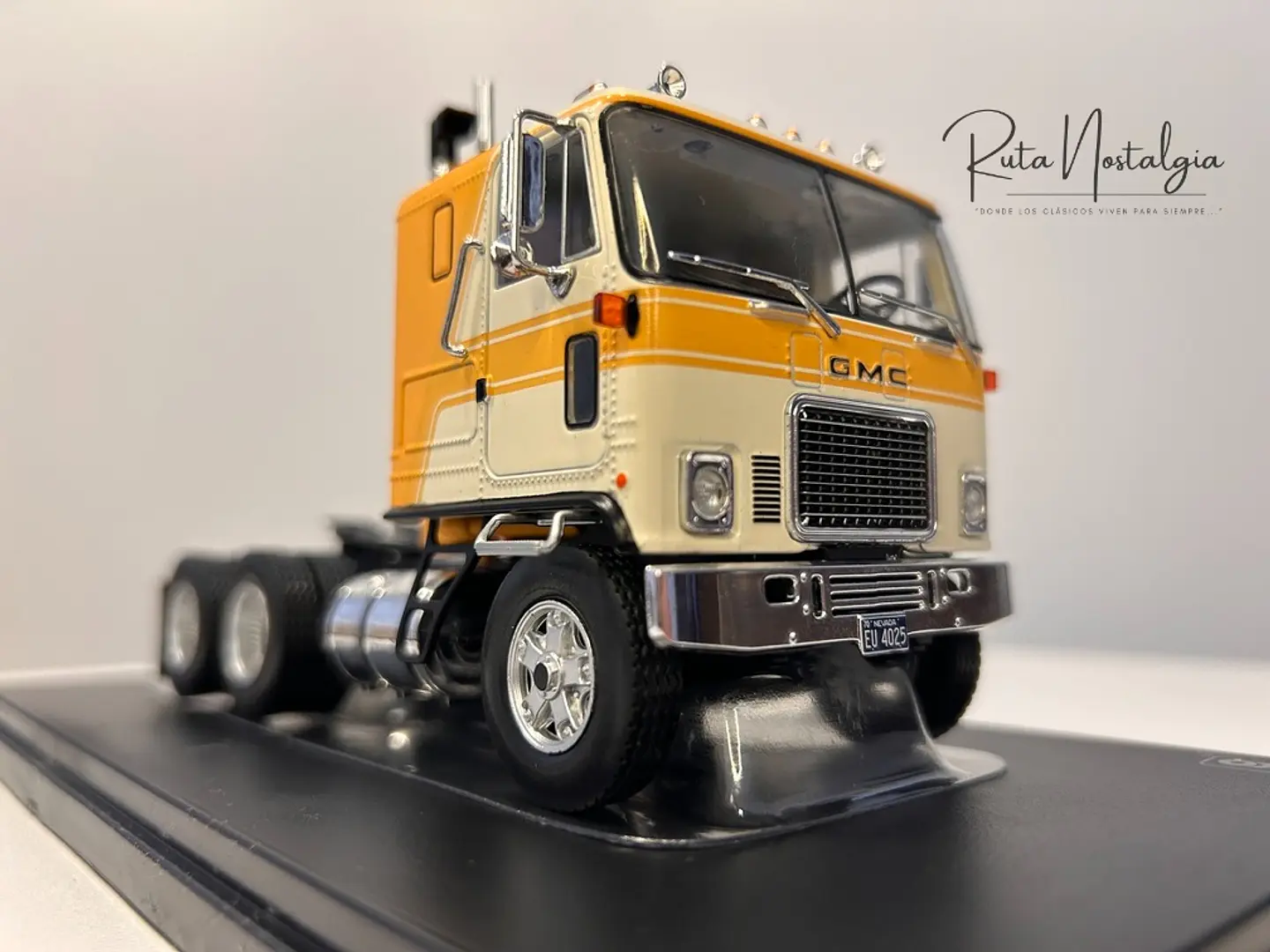 Camión GMC Astro 95 (1970) | IXO 1:43 Coleccionable 13